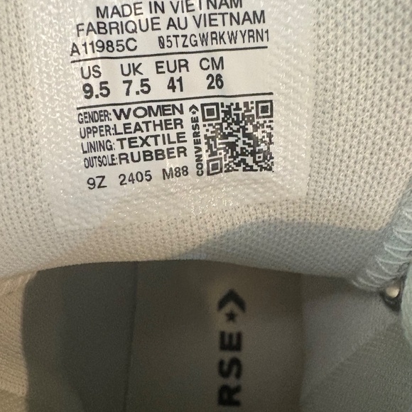 Converse Leather Sneakers - Picture 6 of 7